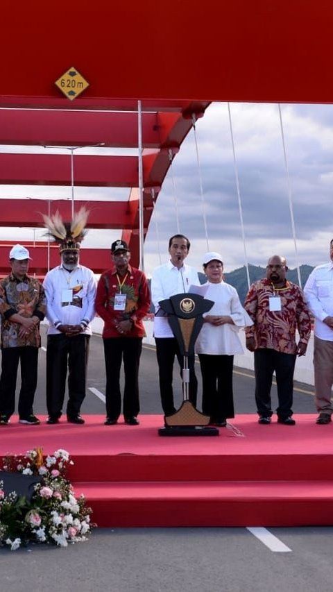 Sepotong Kisah dari Jembatan Youtefa