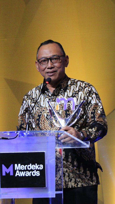 Sukses Kurangi Angka Pengangguran, Walikota Cilegon Raih Merdeka Awards 2024