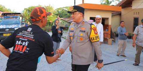 Kapolres Rohil Silahturahmi dengan Tokoh Masyarakat & Bagikan Bansos