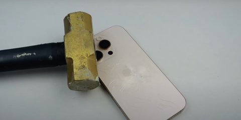 Uji Ketahanan iPhone 16 Pro: Apakah Lebih Tangguh dari Sebelumnya?