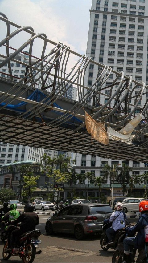 FOTO: Penampakan JPO Berkonsep Modern yang Sedang Dikebut Pemprov DKI Jakarta