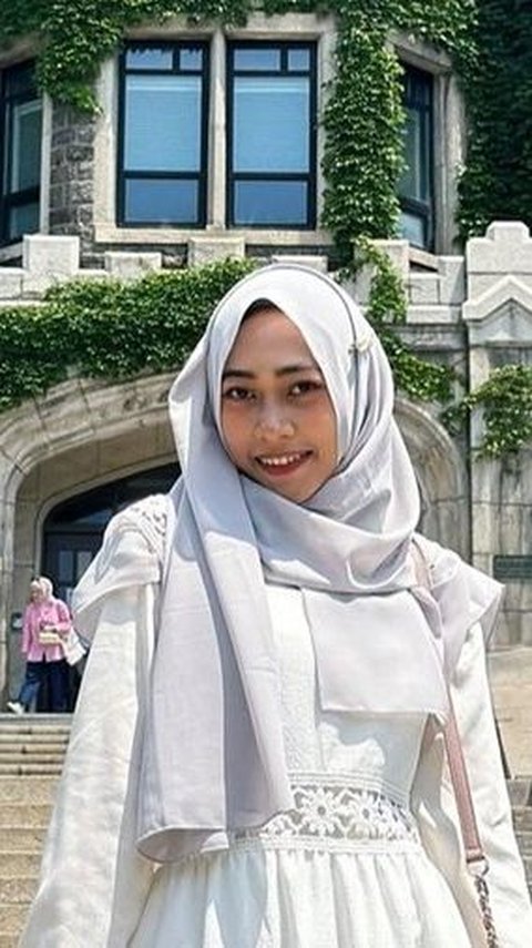 Titha Monika, Selebgram Cantik Luar Dalam yang Menginspirasi Generasi Muda dengan Konten Edukatif!