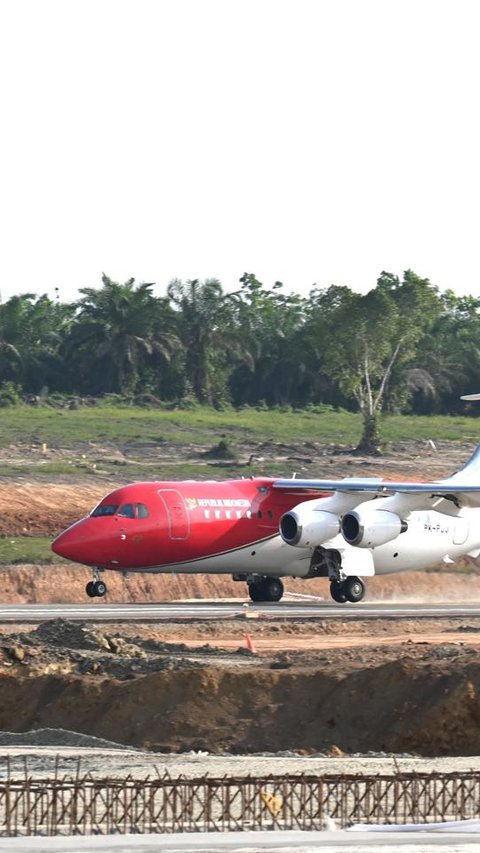 Kebut Bangun Bandara di IKN, Jokowi: Diharapkan Banyak Lalu Lintas Menuju-Ke Ibu Kota Negara