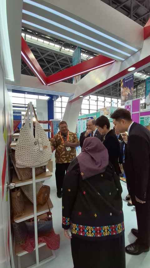 Go Global, Ratusan Produk UMKM Binaan Pertamina Mejeng di Pameran China