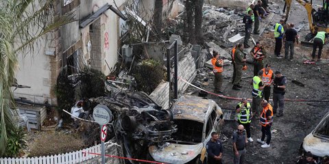 Hizbullah Bombardir Bandara Militer Israel dengan Puluhan Roket