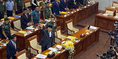 Rapat Terakhir dengan Komisi I, Menhan Prabowo Pamit: Saya Mohon Maaf Kalau Ada Mengecewakan