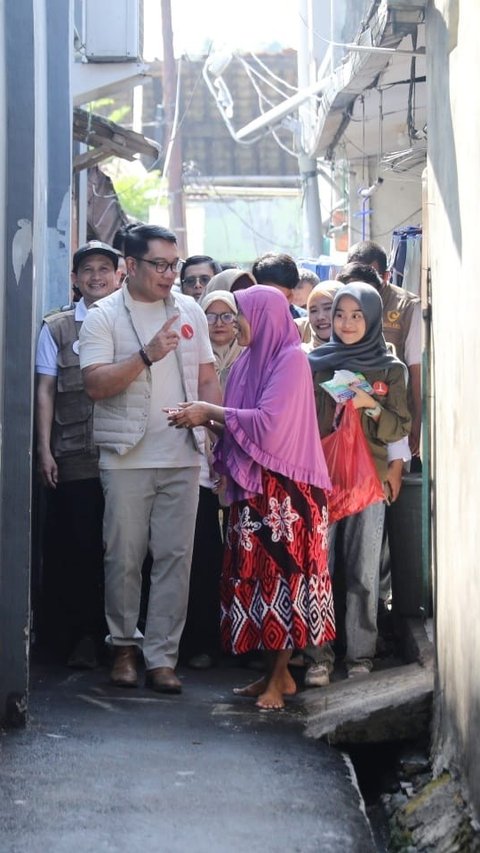 Ridwan Kamil Jelaskan Alasan Kampanye Blusukan Sendiri Tanpa Suswono