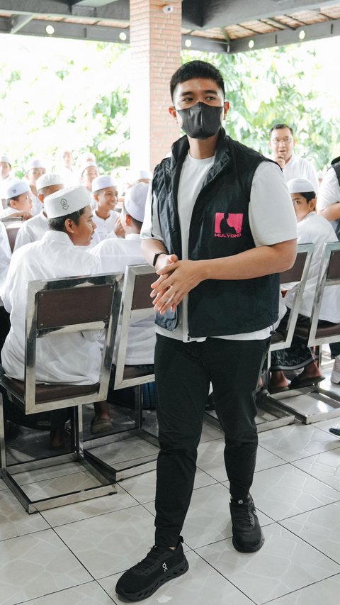 Hangatkan Suasana, Kaesang Bermain Kuis Bareng Anak di Panti Yatim