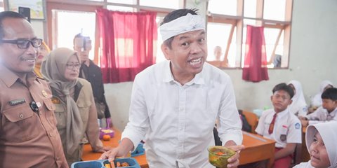 Poltracking di Pilkada Jabar:  Swing Voters Dedi Mulyadi-Erwan Tinggi, Pemilih Masih Mungkin Berubah