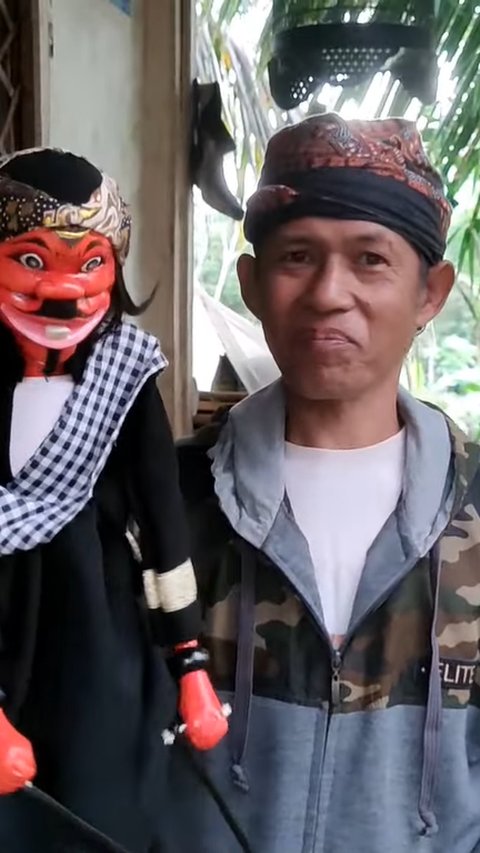 Cerita Dalang di Tasik Pilih Tinggal Menyepi di Tengah Hutan, Hidup Bersama Wayang