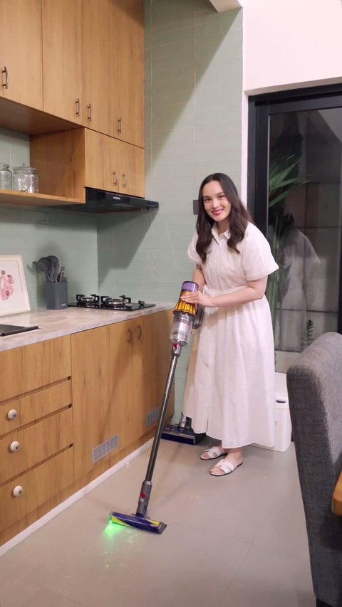 Jarang Tersorot, Potret Rumah Mewah Chelsea Islan Kental Nuansa Pastel dengan Gaya Modern nan Nyaman