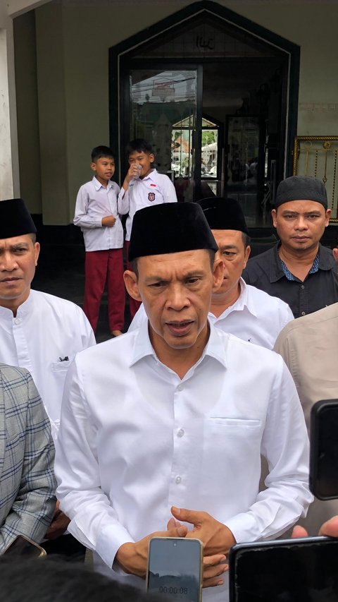 Cawabup Jaro Ade Bagikan Makan Siang Gratis di Bogor: Selaras dengan Program Prabowo-Gibran