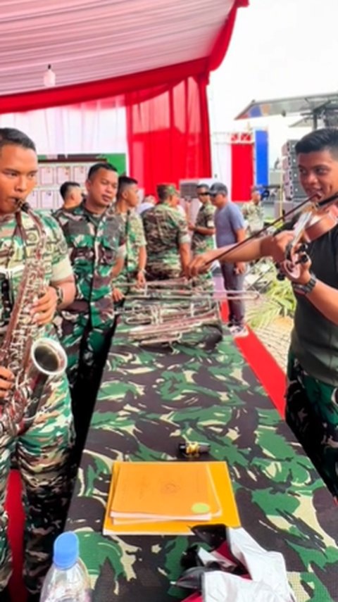 Kolonel Edward Sitorus Terkesima Melihat Prajurit TNI Mainkan Biola dan Saksofon