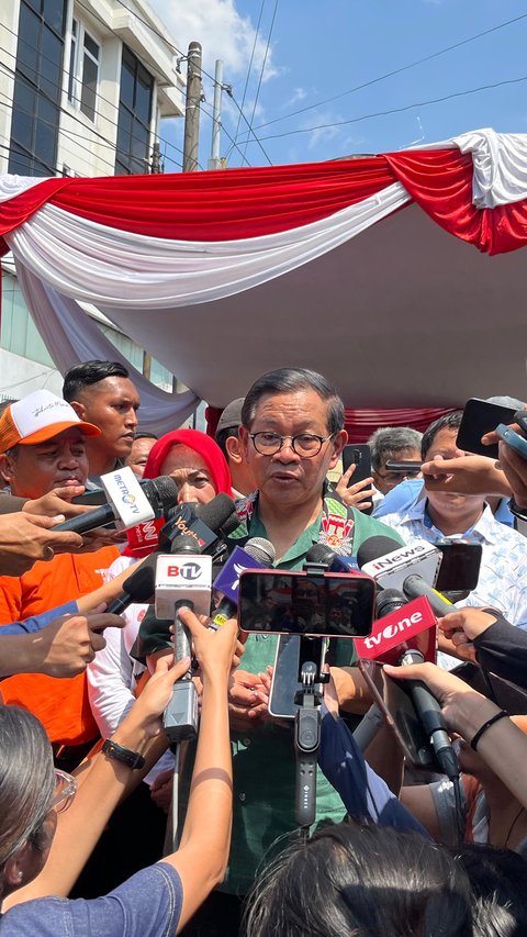 Strategi Pramono Atasi Masalah Warga Tinggal di Bantaran Rel Kereta