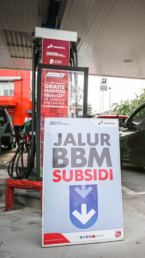 Luhut Bantah Ada Pembatasan Pertalite Mulai 1 Oktober, Tapi Beli BBM Subsidi Ada Syaratnya