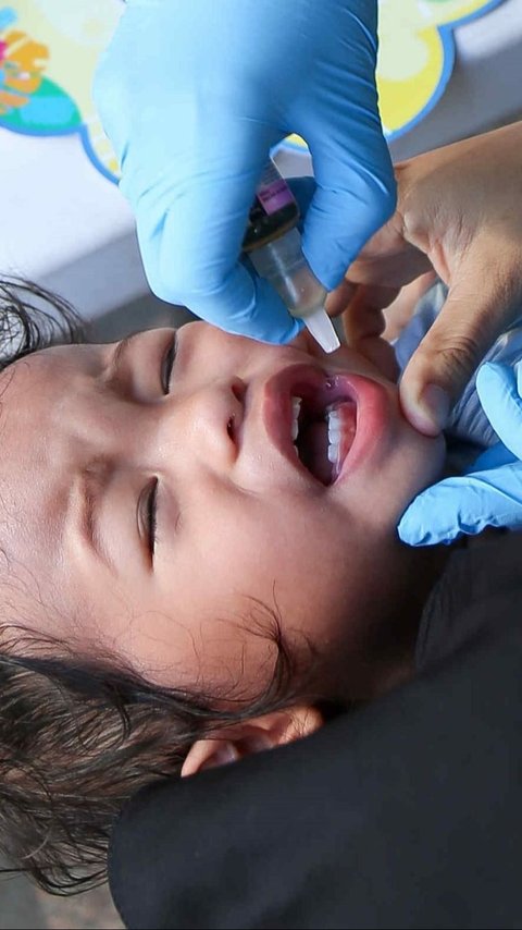 FOTO: Lindungi Anak dari Kelumpuhan Permanen, Program Imunisasi Polio Digelar Gratis Saat CFD Bundaran HI