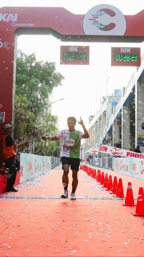 FOTO: KAI Commuter Run 2024, 2.500 Peserta Lari Keliling Jakarta