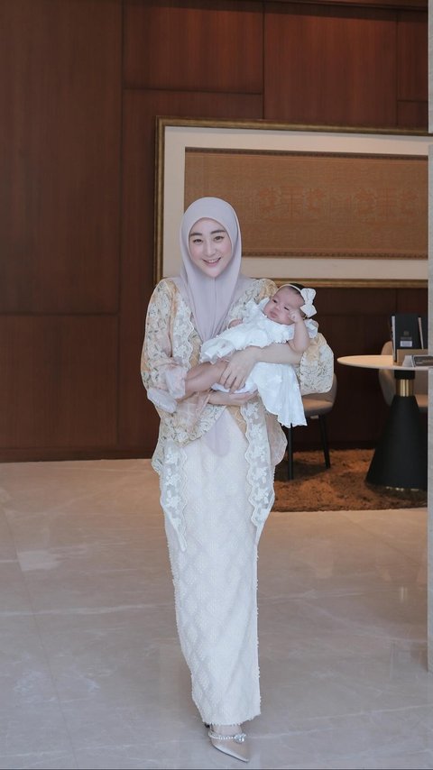 Foto-foto Terbaru Larissa Chou yang Kini jadi Ibu Dua Anak, Ramai Disebut Makin Cantik Setelah Melahirkan Baby Alesha