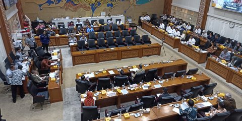 Pemerintah Setujui Usulan DPR Hapus Jabatan Wakil Menteri Pejabat Karier di Kabinet