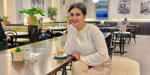 Tampil Modis, ini Gaya Bella Saphira saat Ngopi di Australia Kece Banget!