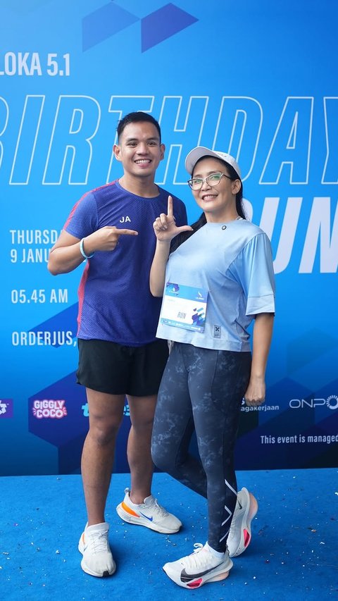 Rayakan Ulang Tahun ke-51, Rieke 'Oneng' Gelar Birthday Run di GBK '51 Tahun, Umur baru, Semangat Baru'