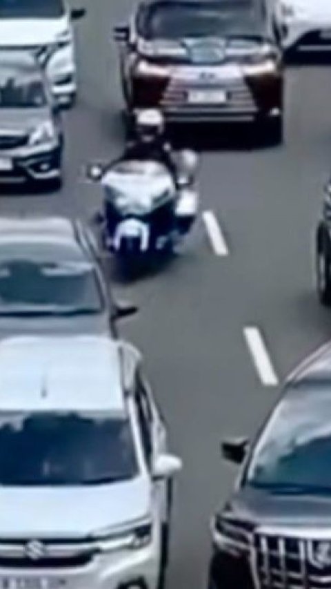 VIDEO: Polda Cari Sopir Taksi Bikin Patwal Arogan Mobil RI 36 Raffi Ahmad Ngamuk di Jalan