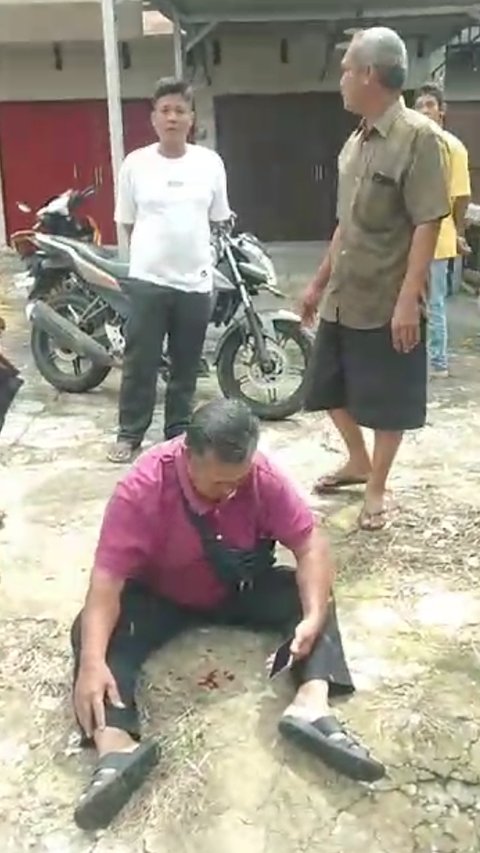 Sudah Melaju Lambat, Pemotor Heran Malah Ditabrak dan Ditendang Ipda MY