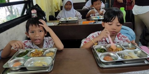 Membandingkan Menu Makan Gratis Ala Muhammadiyah dengan Program Makan Bergizi Gratis Pemerintah