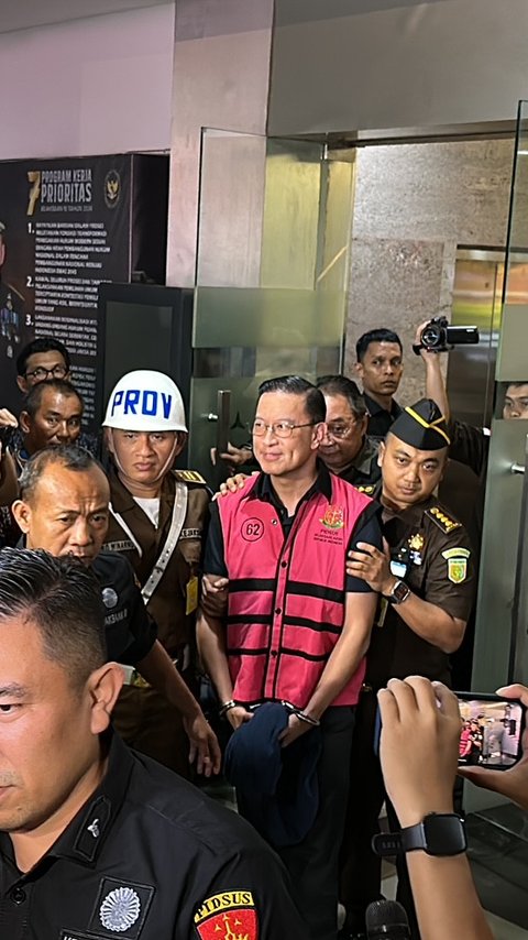 Kejagung Periksa Tom Lembong Sebagai Saksi Tersangka CS