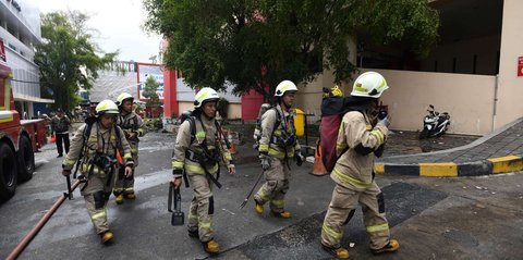 Seorang Wanita Masih Hilang dalam Kebakaran Glodok Plaza