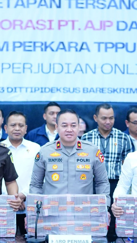 Penampakan Tumpukan Uang Rp103 Miliar Hasil Sitaan Kasus Judi Online