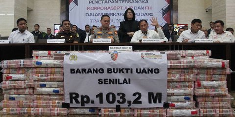 FOTO: Ini Tumpukan Uang Rp103,27 Miliar Terkait Kasus Judi Online, Disita dari 15 Rekening Bank