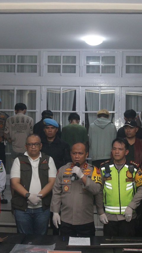 Polisi Bekuk 4 Pelaku Tawuran di Padang, Satu di Antaranya Masih Berusia 16 Tahun