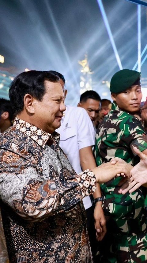 VIDEO: Tegas Dua Jenderal Bintang 4 Polri Sampaikan Pesan Prabowo di Malam Tahun Baru 2025