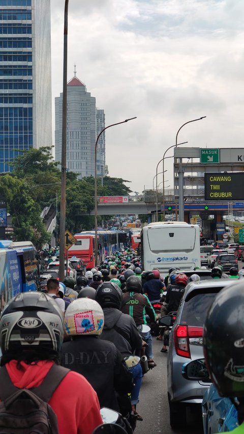 Kemacetan 'Horor' di Pancoran Jaksel, Ternyata Ini Penyebabnya