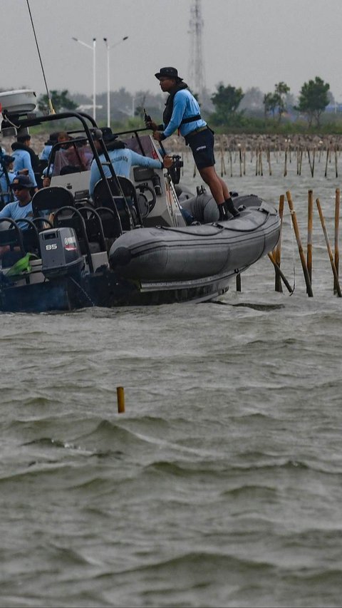 VIDEO: Perintah Tegas Komandan Marinir TNI AL Geger Pagar Laut, Ada Teriakan Keras 