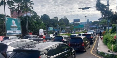 Macet 2,5 Kilometer di Puncak Bogor, Ternyata Ini Penyebabnya