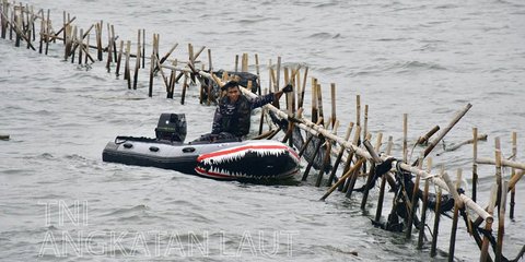 Eks Wakapolri Sentil Kapolri soal Pagar Laut Mesterius 'Polri Segera Ambil Alih'
