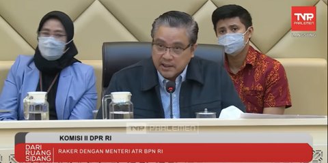 Hidup Mewah Kades Kohod Naik Mobil Mewah Rubicon Bikin Si Macan DPR Geram Keluarkan Sindiran Pedas