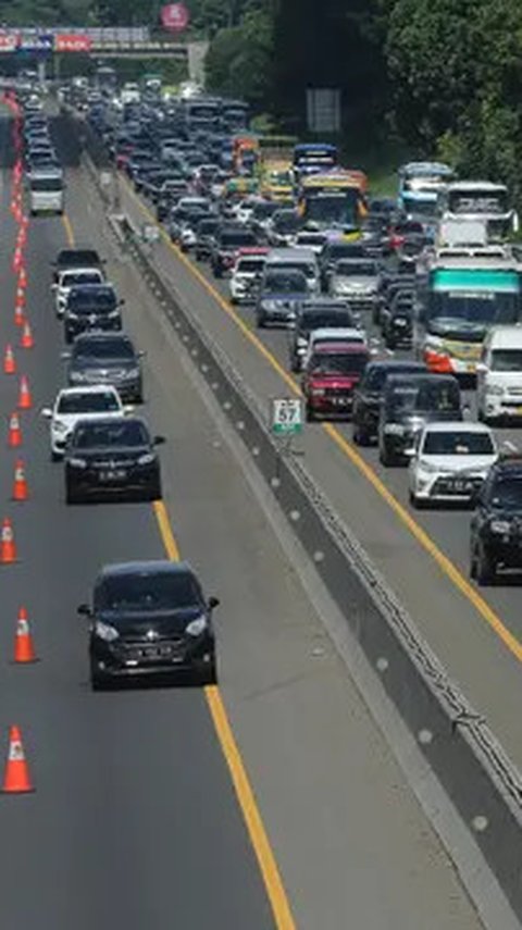 Tol Jagorawi KM 44-4 Arah Jakarta Diberlakukan Contraflow