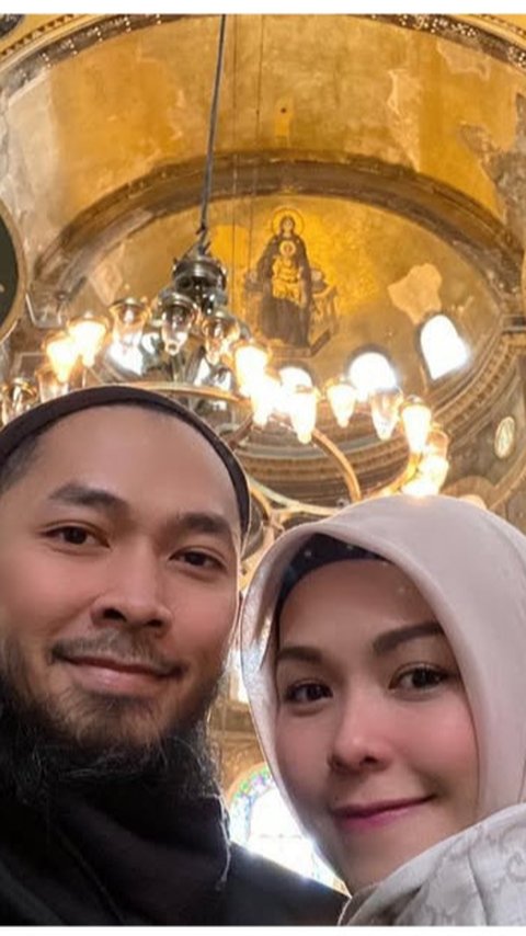 Ingat Metha Yuna? Artis Cantik Istri Uki Eks Noah yang Tak Lagi Muncul di TV Usai Hijrah, Cantik Berbusana Syar'i