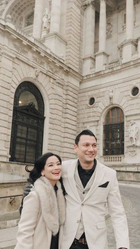 Potret Titi Kamal dan Christian Sugiono Liburan di Austria, Pacaran Sejak 1999 Hingga Kini Tetap Langgeng & Romantis