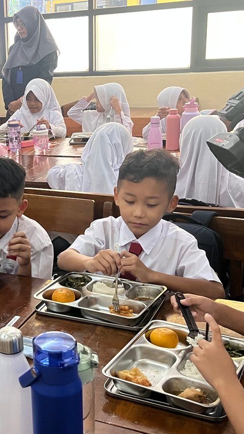 Terbongkar Alasan Program Makan Bergizi Gratis Baru Dilaksanakan di 26 Provinsi