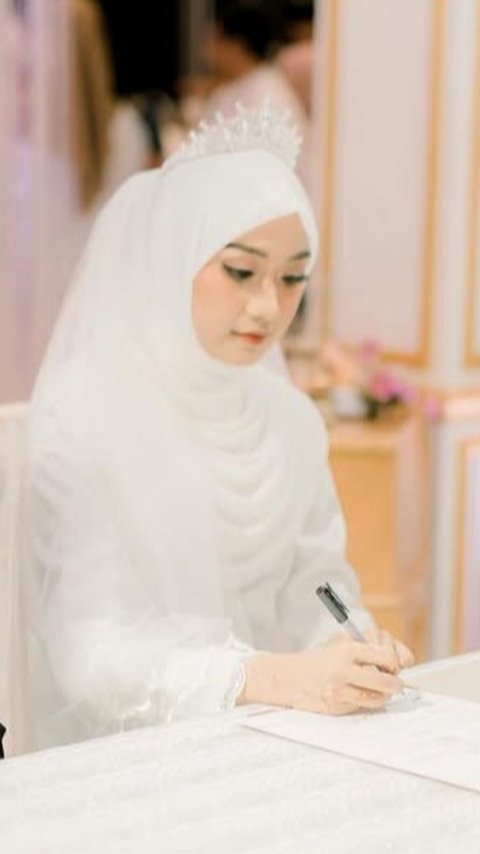 Potret Nafha Firah Istri Mamat Alkatiri, TikTokers Cantik yang Ngaku Lebih Betah di Rumah - Disebut Istri Idaman