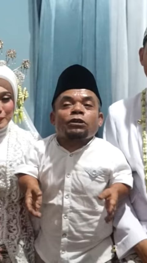 Selain Jadi Saksi, Ucok Baba Beri Pesan Mendalam Kepada Pengantin Pria 'Nitip Ponakan Aku ya, Awas Macam-macam'