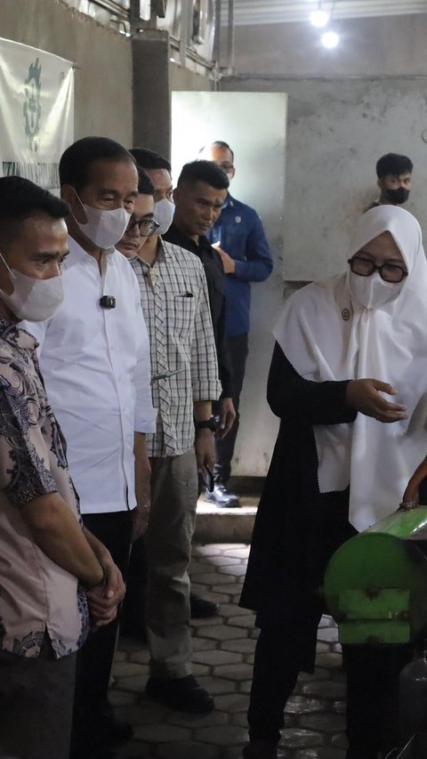 Kunjungi Pengolahan Sampah Plastik Jadi Petasol di BSB, Jokowi Dorong Ekonomi Sirkular