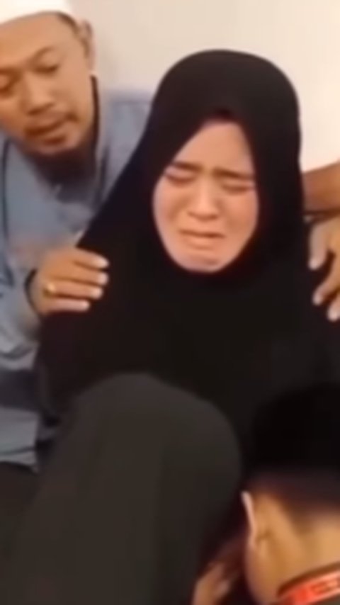 Momen Menyayat Hati Istri Diduga Saksikan Suami Kembali Menikah dengan Adik Sendiri, Bagaimana Hukumnya dalam Islam?