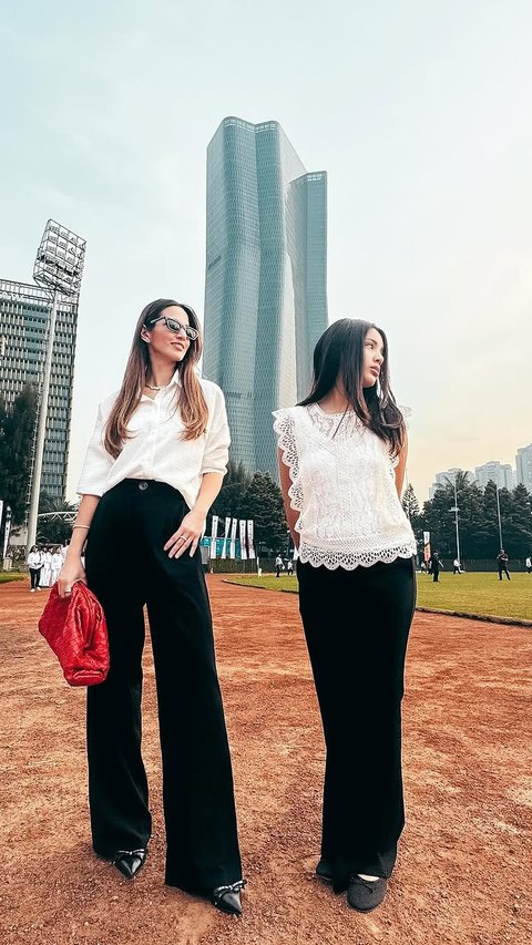 Sama-Sama Cantik dan Tinggi, Nia Ramadhani Bareng Mikhayla Bakrie, Potret Ibu Anak yang Lebih Mirip Kakak-Beradik