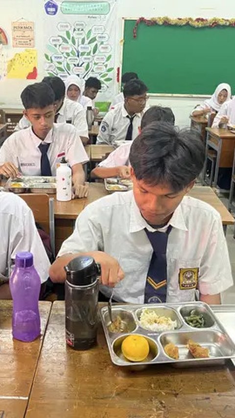 Total Ada 4 Dapur Makan Bergizi Gratis di Jakarta, Siapkan 3.000 Porsi ke Sekolah Terdekat