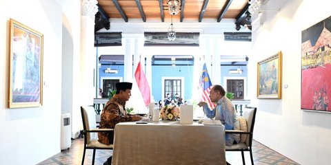 Momen Hangat Pertemuan Presiden Prabowo dan PM Anwar Ibrahim, Pererat Hubungan Bilateral di Rumah Tangsi Malaysia